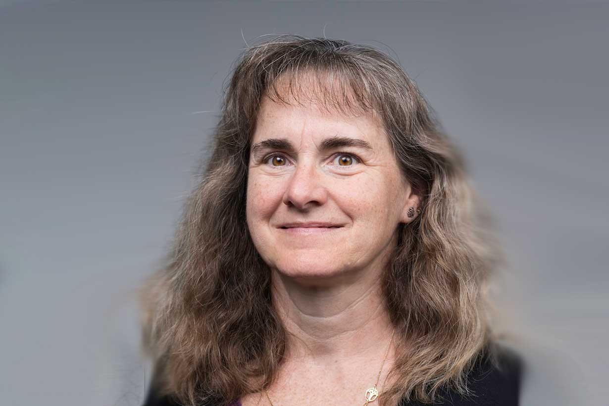 Dlaine Sia headshot