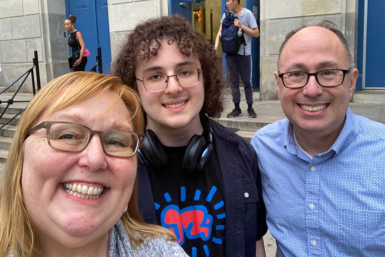 Brett Sonnenschein P’28 with his wife Jennifer and their son, Owen.