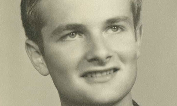 Eric Lincke ’54, ’57M (MD) yearbook photo